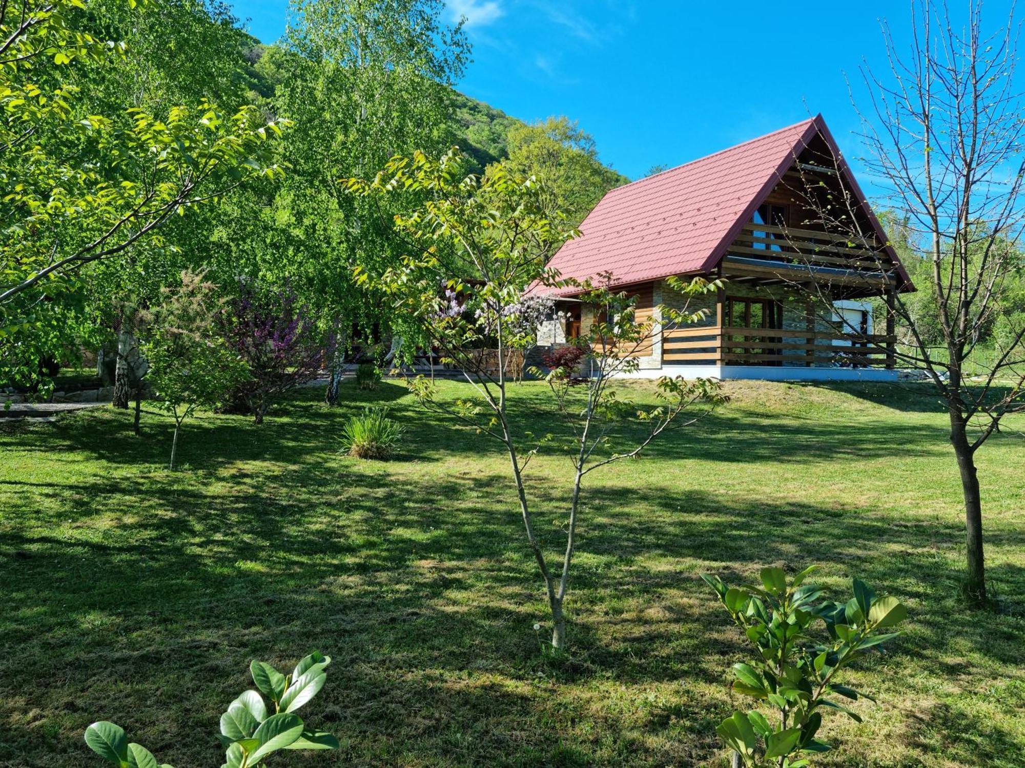 Green Garden Lohovo Bihac Exterior photo